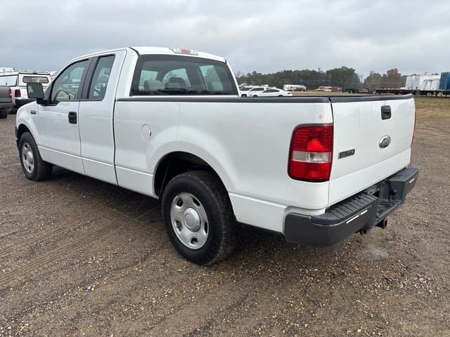 Image of Ford F-150 equipment image 3