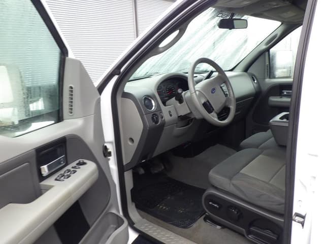 Image of Ford F-150 equipment image 4