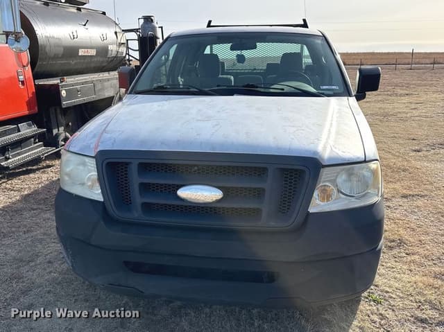 Image of Ford F-150 equipment image 1