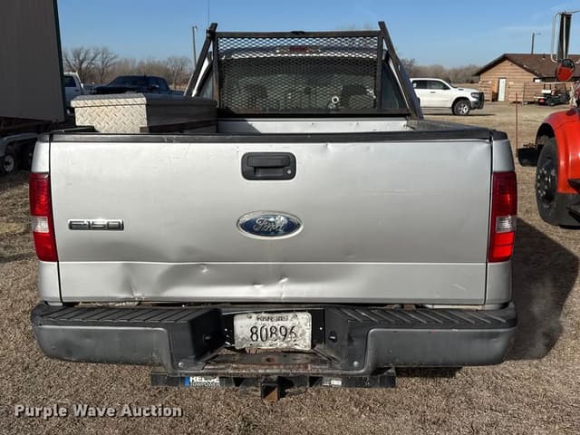 Image of Ford F-150 equipment image 4