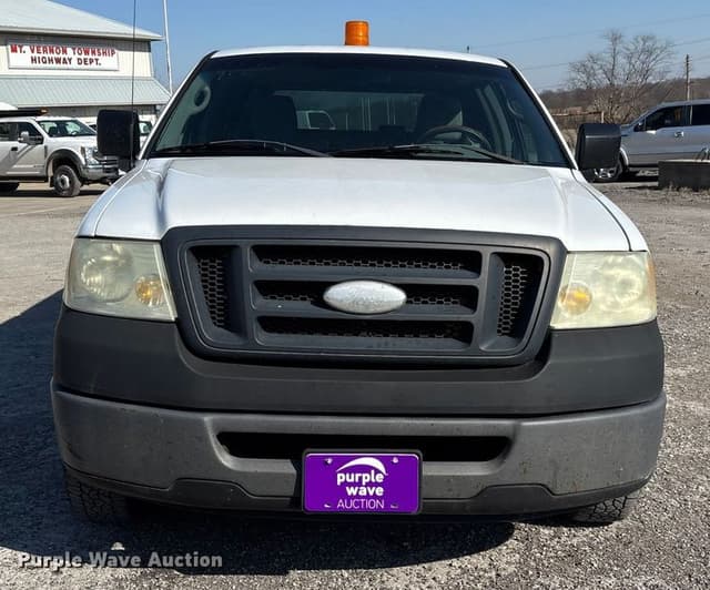 Image of Ford F-150 equipment image 1