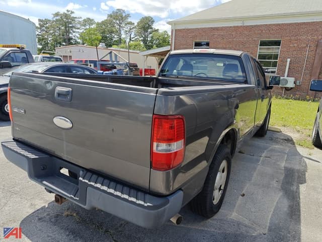 Image of Ford F-150 equipment image 3