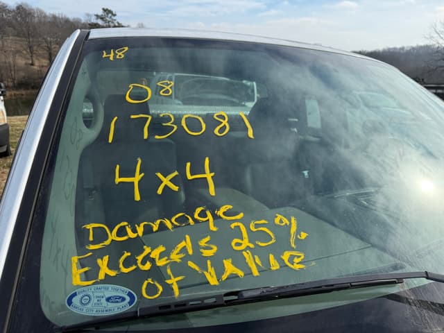 Image of Ford F-150 equipment image 1