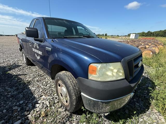Image of Ford F-150 equipment image 1