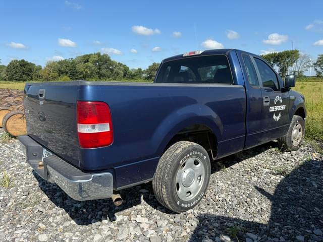 Image of Ford F-150 equipment image 2