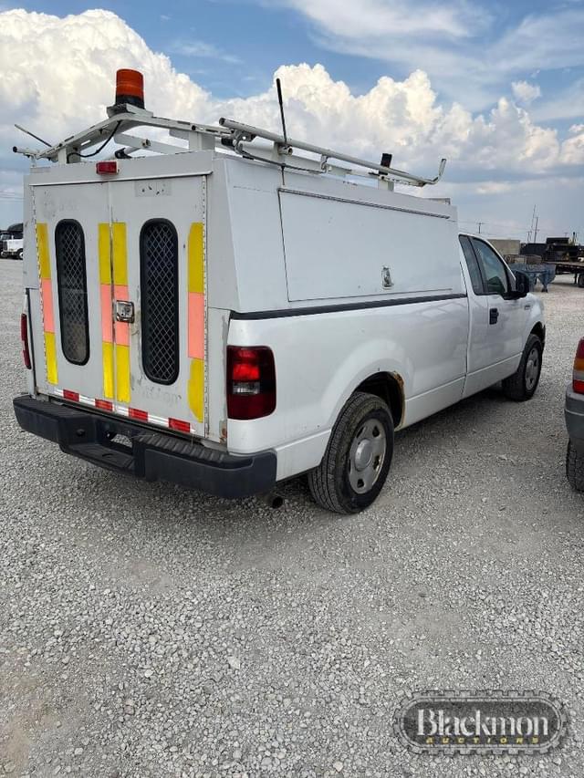 Image of Ford F-150 equipment image 2
