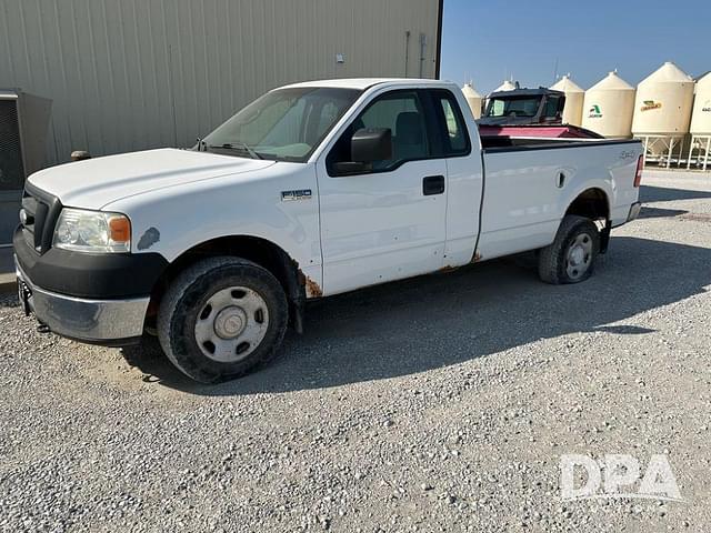 Image of Ford F-150 equipment image 2