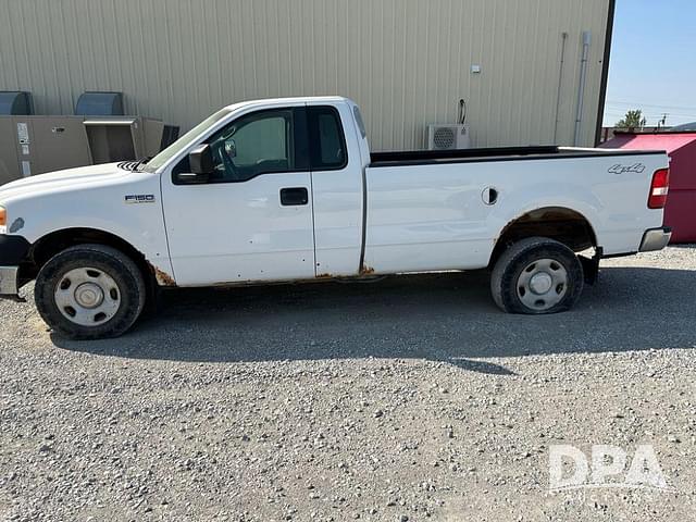 Image of Ford F-150 equipment image 3