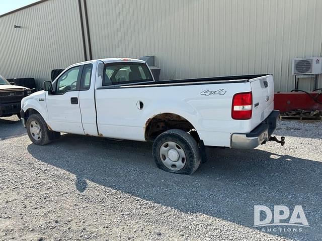 Image of Ford F-150 equipment image 4