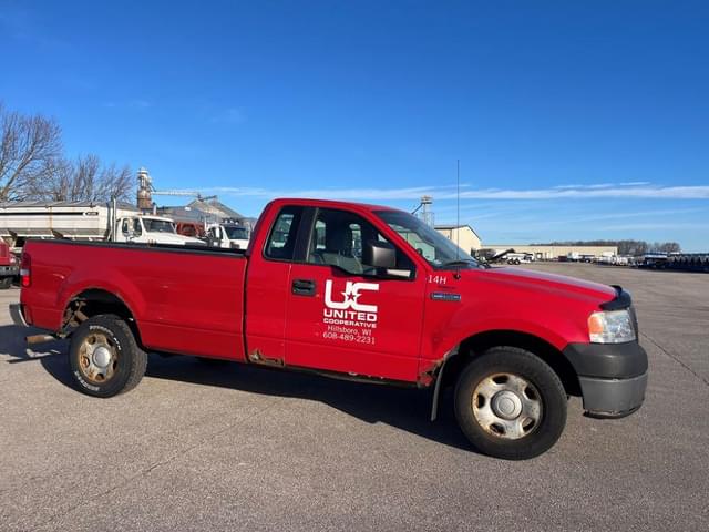 Image of Ford F-150 equipment image 1
