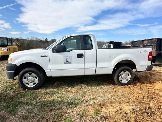 Image of Ford F-150 equipment image 3