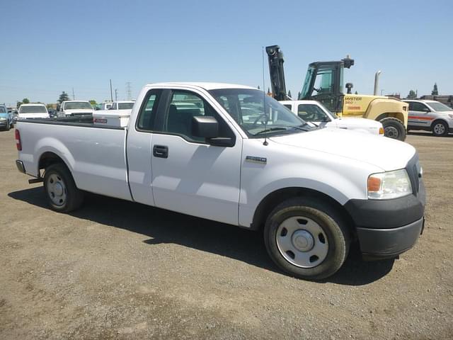 Image of Ford F-150 equipment image 1