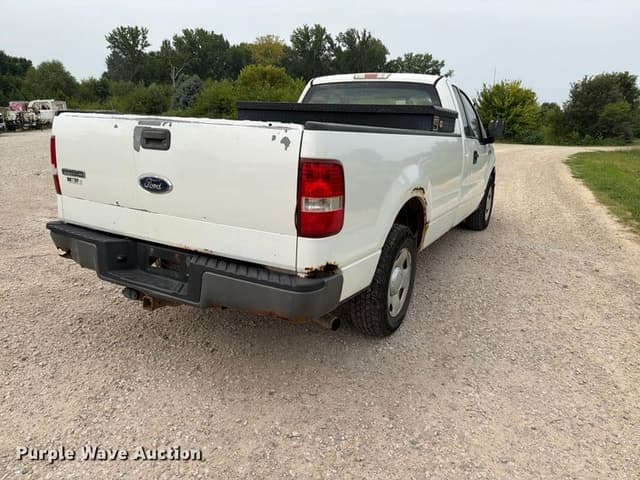 Image of Ford F-150 equipment image 4