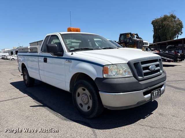 Image of Ford F-150 equipment image 2