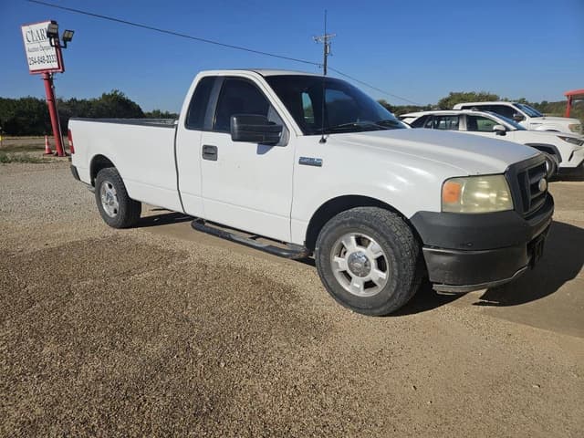 Image of Ford F-150 equipment image 3