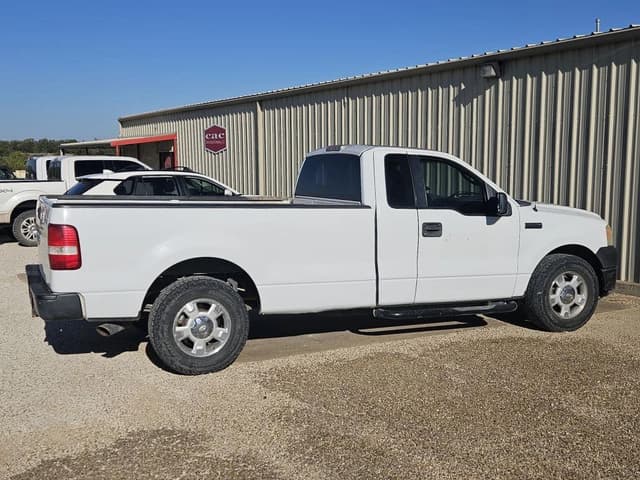 Image of Ford F-150 equipment image 4