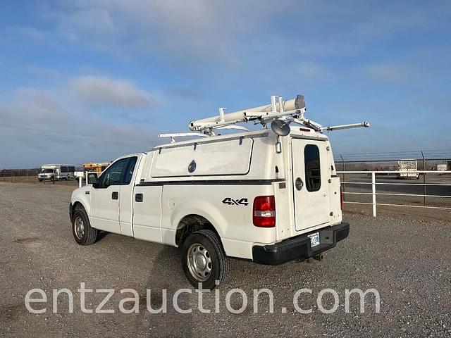 Image of Ford F-150 equipment image 2