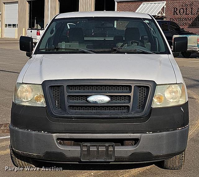 Image of Ford F-150 equipment image 1