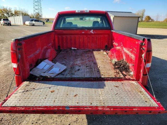 Image of Ford F-150 equipment image 4