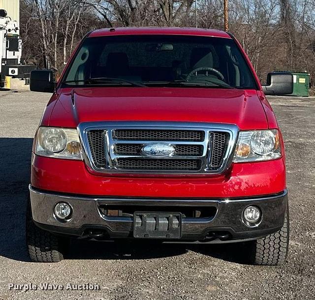 Image of Ford F-150 equipment image 1