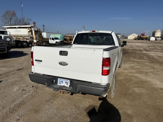 Image of Ford F-150 equipment image 4