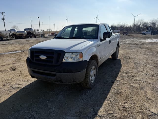 Image of Ford F-150 equipment image 2