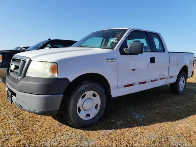 Image of Ford F-150 equipment image 1