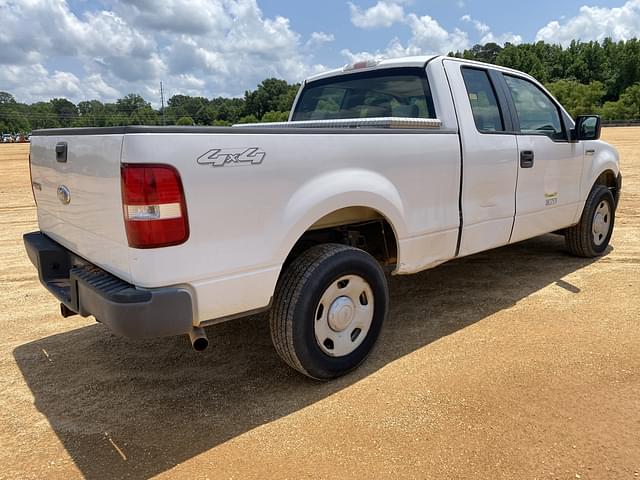 Image of Ford F-150 equipment image 2