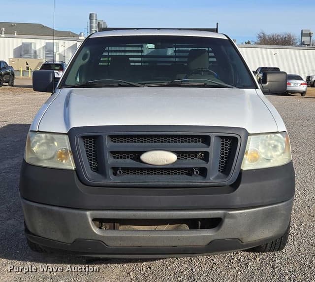 Image of Ford F-150 equipment image 1