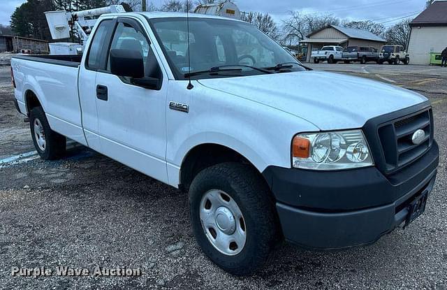 Image of Ford F-150 equipment image 2