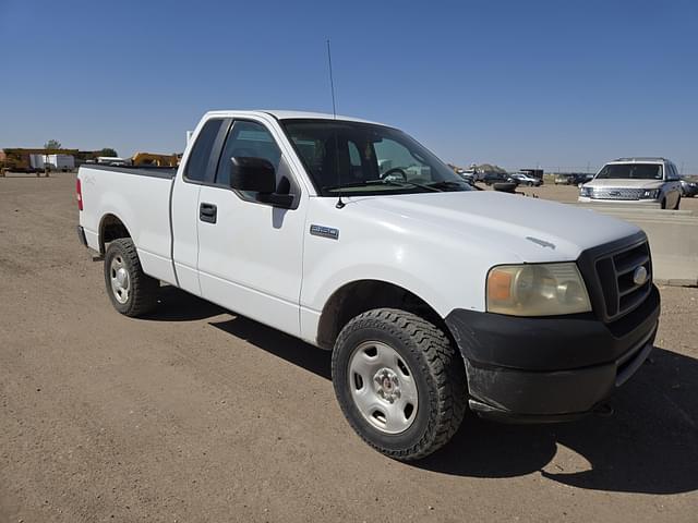 Image of Ford F-150 equipment image 1