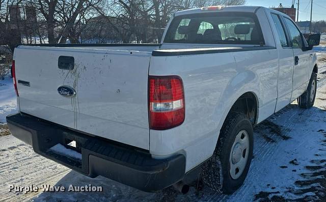 Image of Ford F-150 equipment image 4