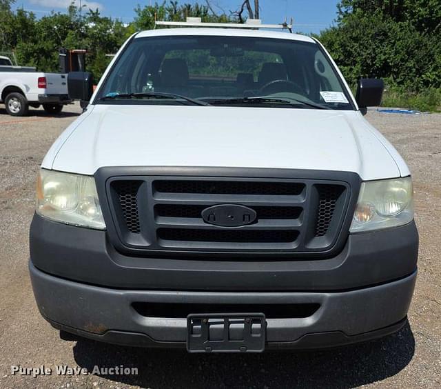 Image of Ford F-150 equipment image 1