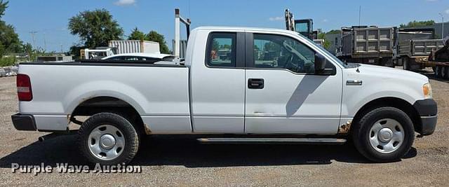 Image of Ford F-150 equipment image 3