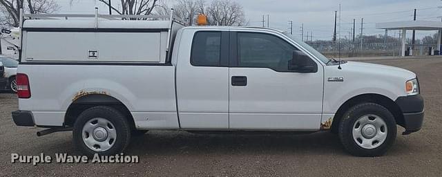 Image of Ford F-150 equipment image 3