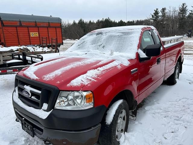 Image of Ford F-150 equipment image 1