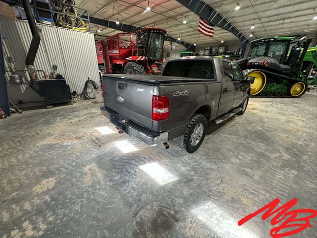 Image of Ford F-150 equipment image 4