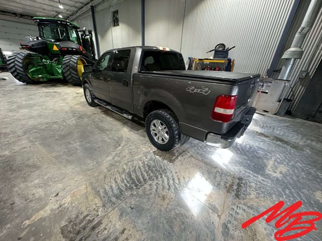 Image of Ford F-150 equipment image 2