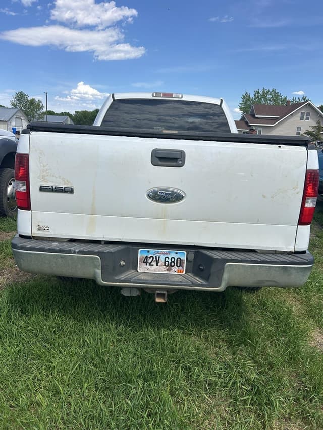 Image of Ford F-150 equipment image 4