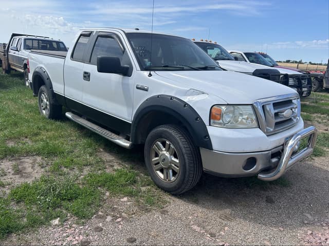 Image of Ford F-150 equipment image 2
