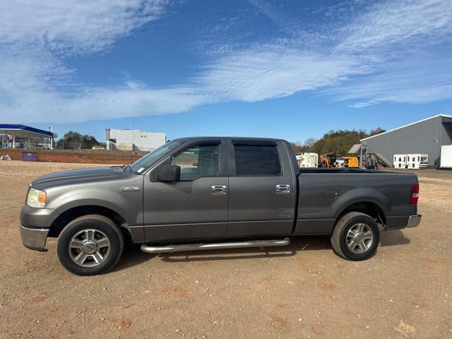 Image of Ford F-150 equipment image 1