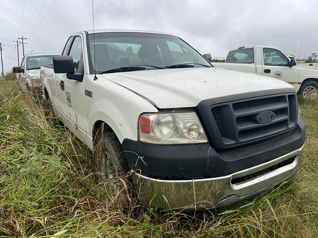 Image of Ford F-150 equipment image 1