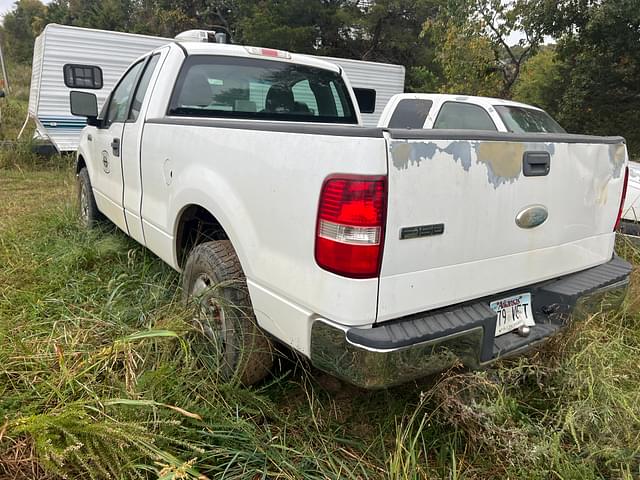 Image of Ford F-150 equipment image 2