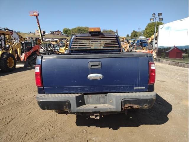 Image of Ford F-250 equipment image 3