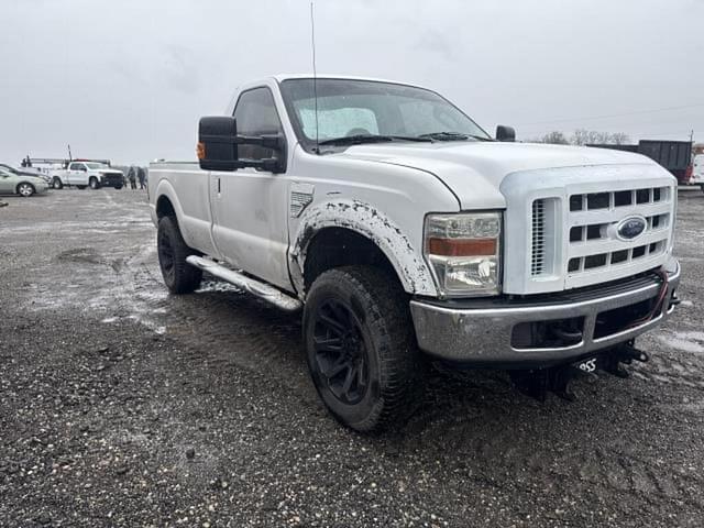 Image of Ford F-250 equipment image 4