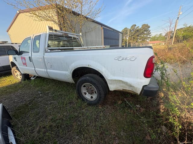 Image of Ford F-250 equipment image 4