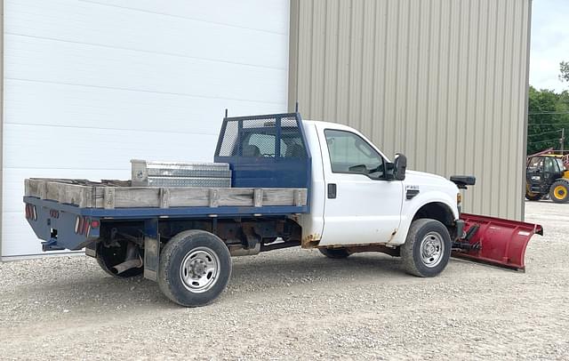 Image of Ford F-250 equipment image 4