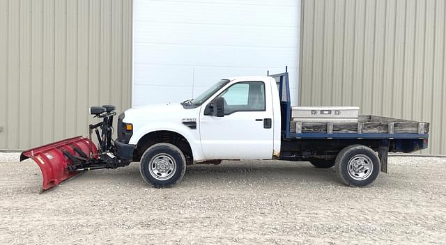 Image of Ford F-250 equipment image 3
