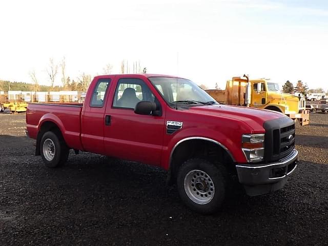 Image of Ford F-250 equipment image 1