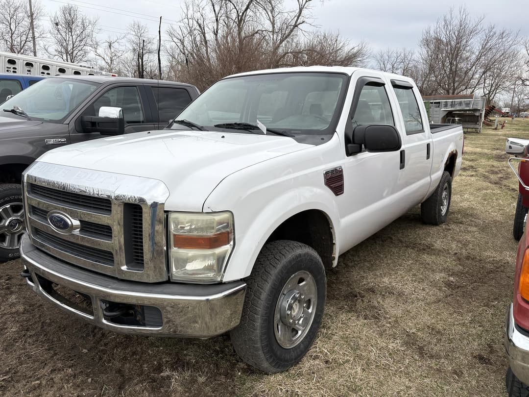Image of Ford F-250 Primary image